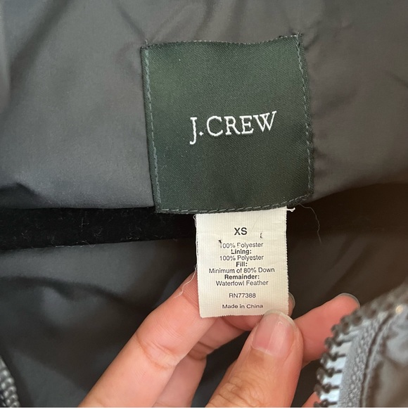 Preloved J Crew Puffer Vest - Picture 8 of 10